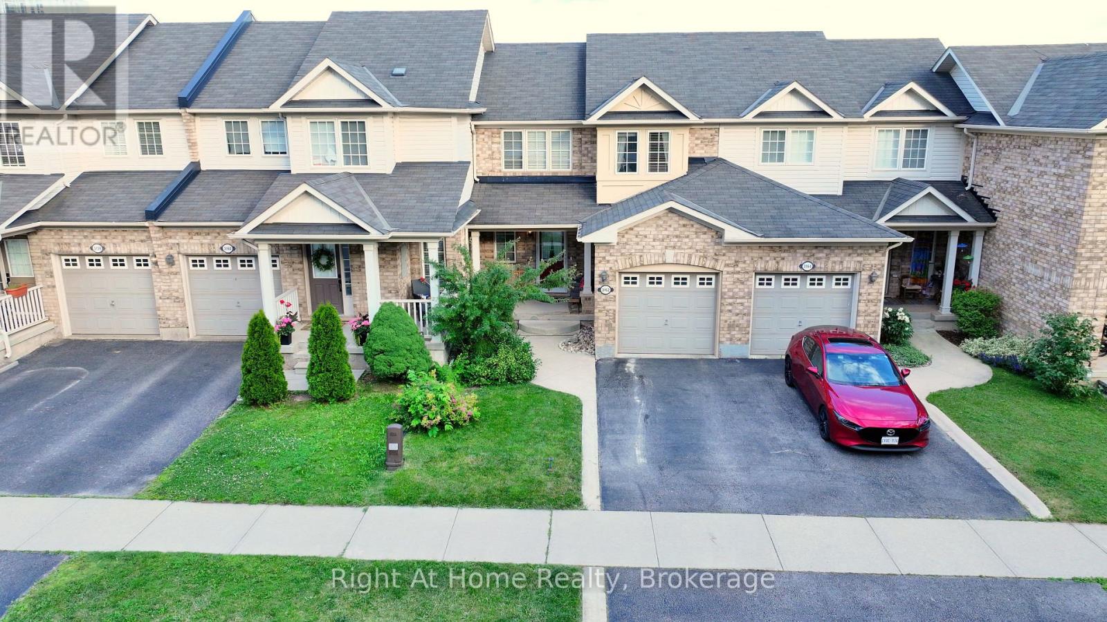 3162 STORNOWAY CIRCLE - 1