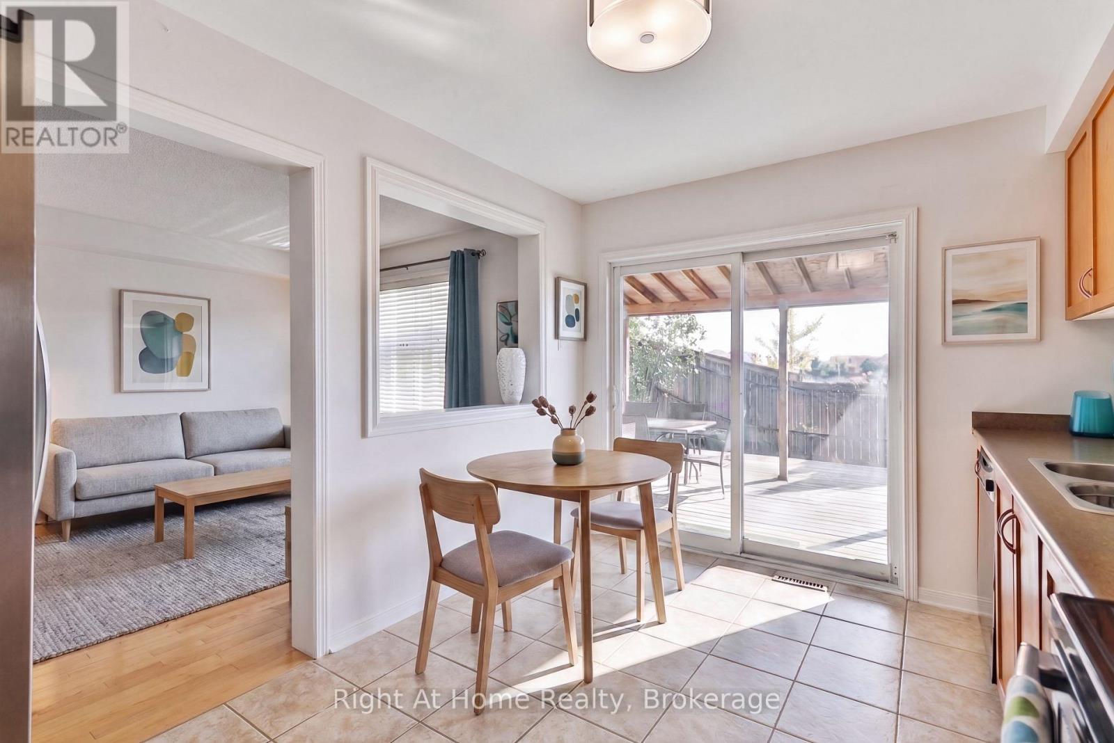 3162 STORNOWAY CIRCLE - 11