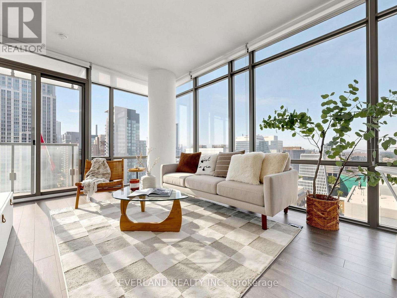 #2303 38 GRENVILLE STREET - 1