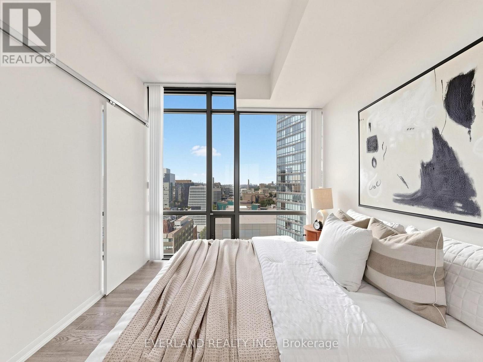 #2303 38 GRENVILLE STREET - 14