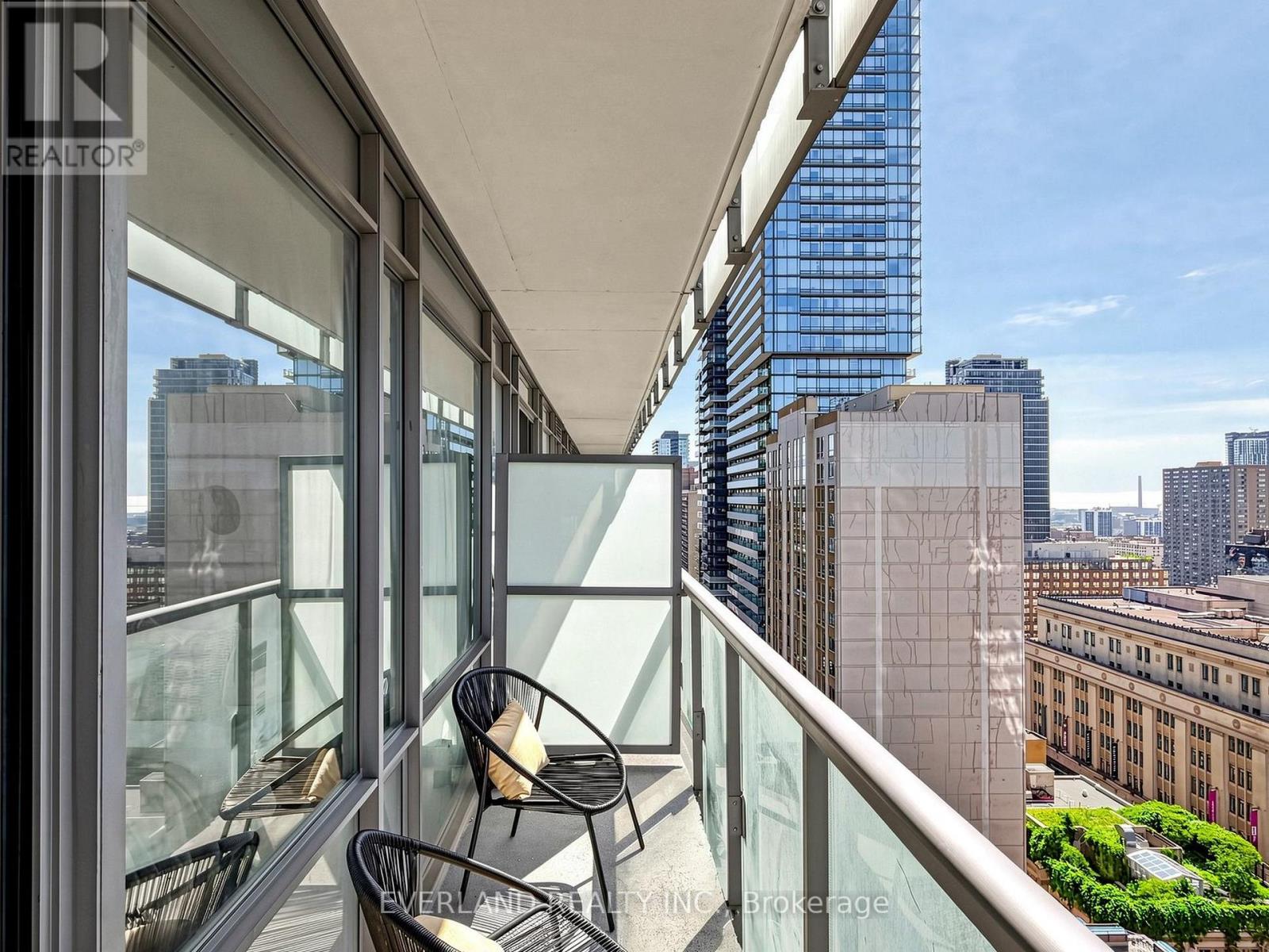 #2303 38 GRENVILLE STREET - 23