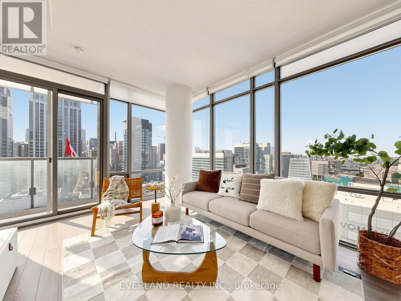 #2303 38 GRENVILLE STREET - 4