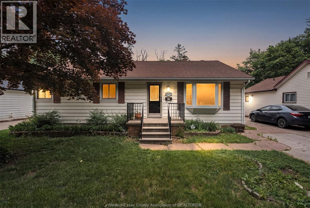 2032 FORD BOULEVARD - 1