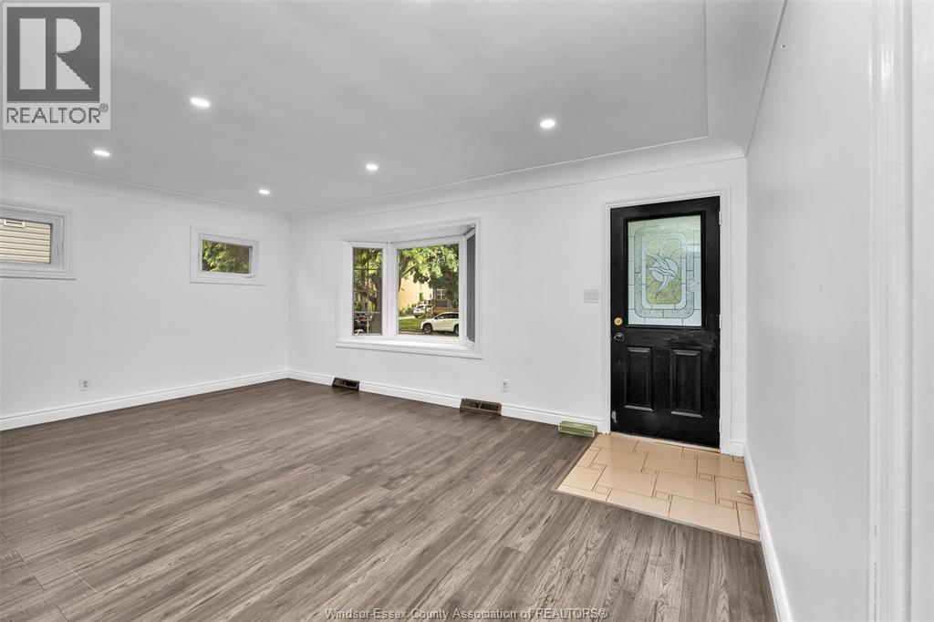 2032 FORD BOULEVARD - 13