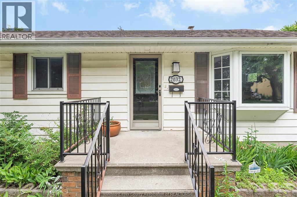 2032 FORD BOULEVARD - 2