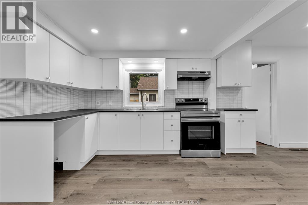 2032 FORD BOULEVARD - 22