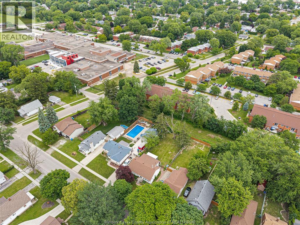2032 FORD BOULEVARD - 27