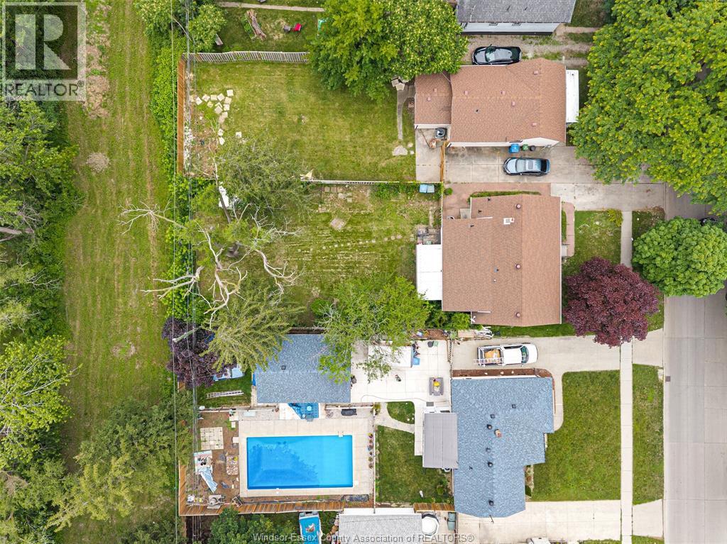 2032 FORD BOULEVARD - 29