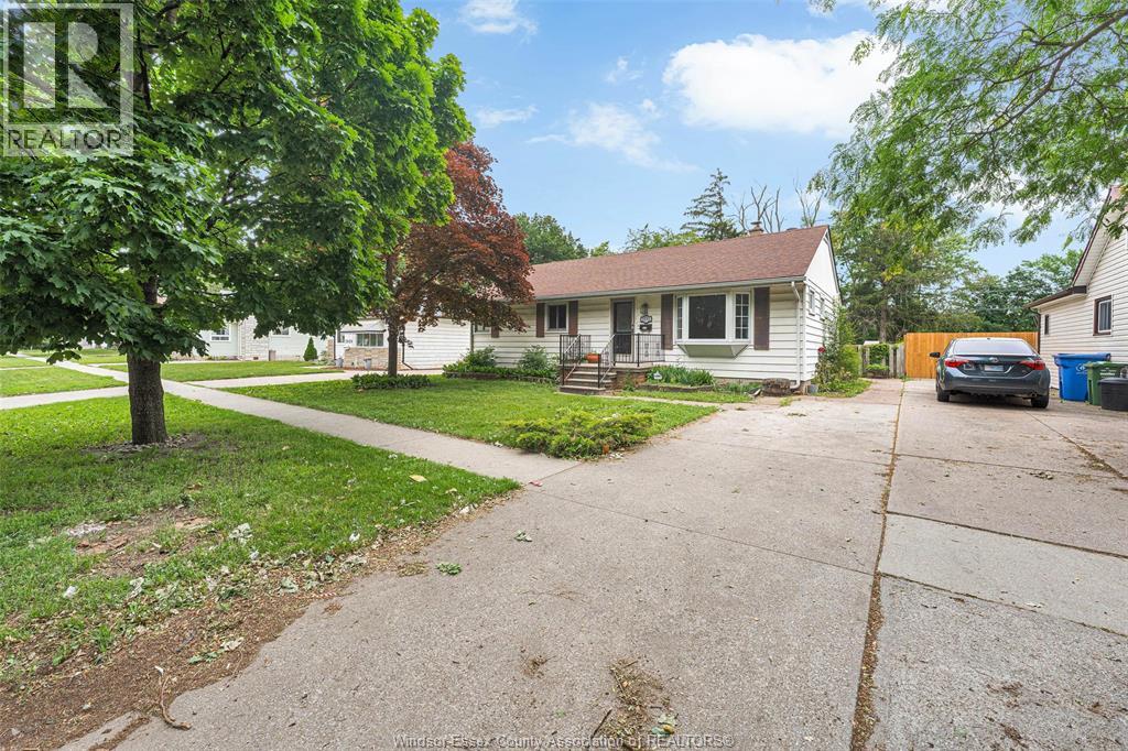 2032 FORD BOULEVARD - 3
