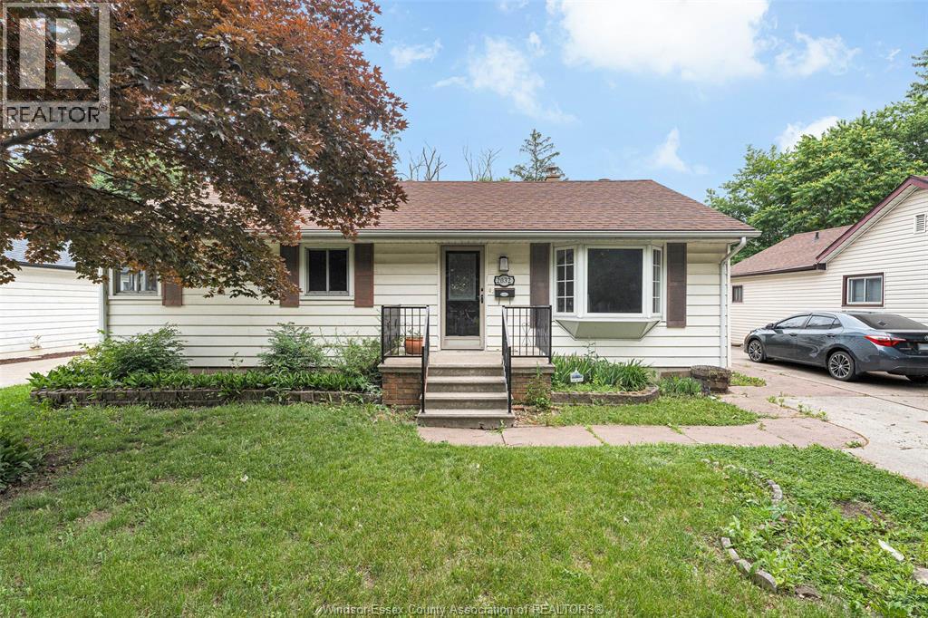 2032 FORD BOULEVARD - 5
