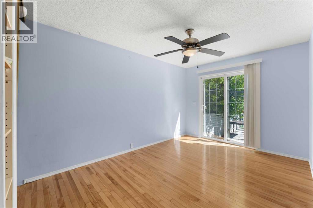 27 Elk Hill SE - 14