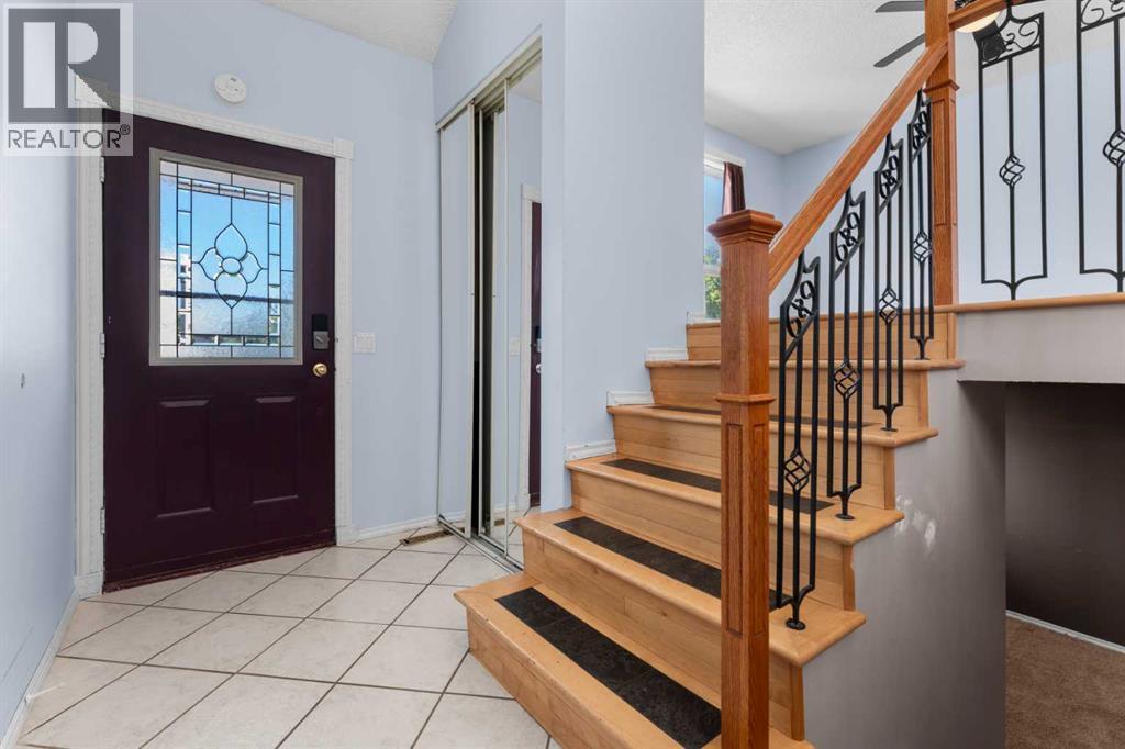 27 Elk Hill SE - 2