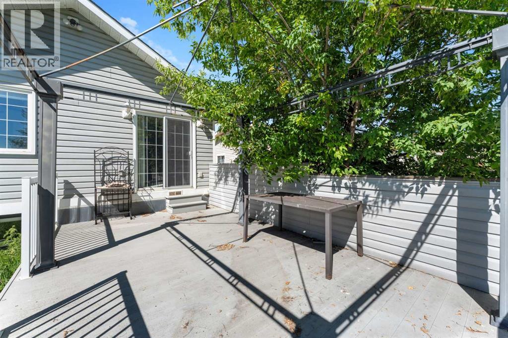 27 Elk Hill SE - 21