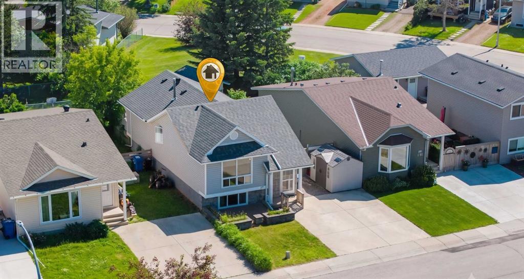 27 Elk Hill SE - 22