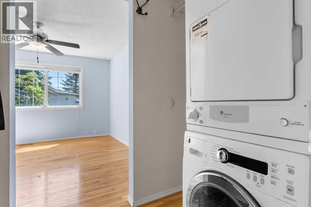 27 Elk Hill SE - 9