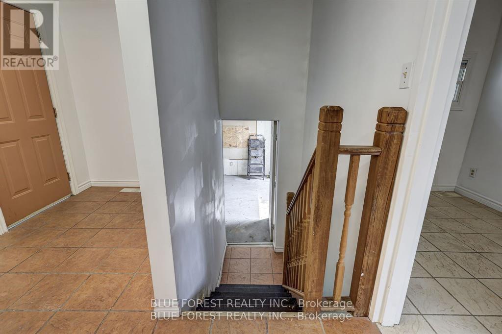 36 ADELAIDE STREET S - 36