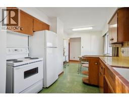 925 Nanaimo Street, Vancouver, BC V5L4T1 Photo 16