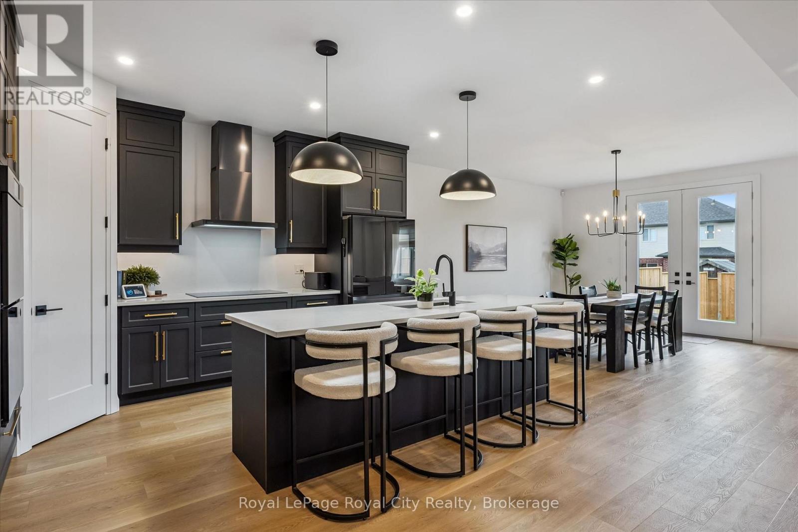 203 SCHMIDT DRIVE - 20