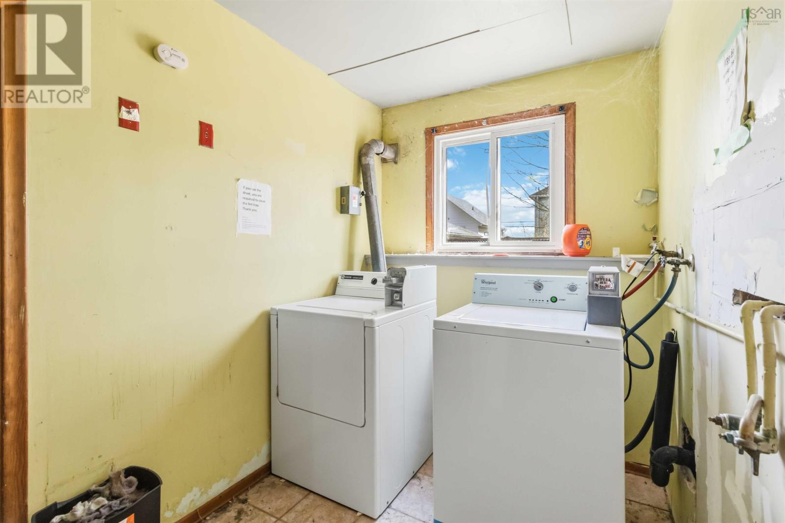 26 Randall Avenue - 30