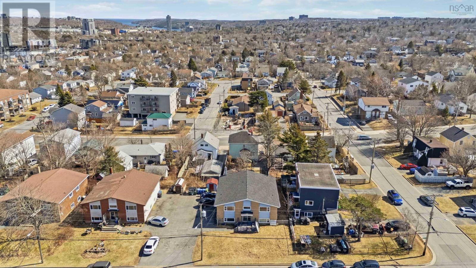 26 Randall Avenue - 39