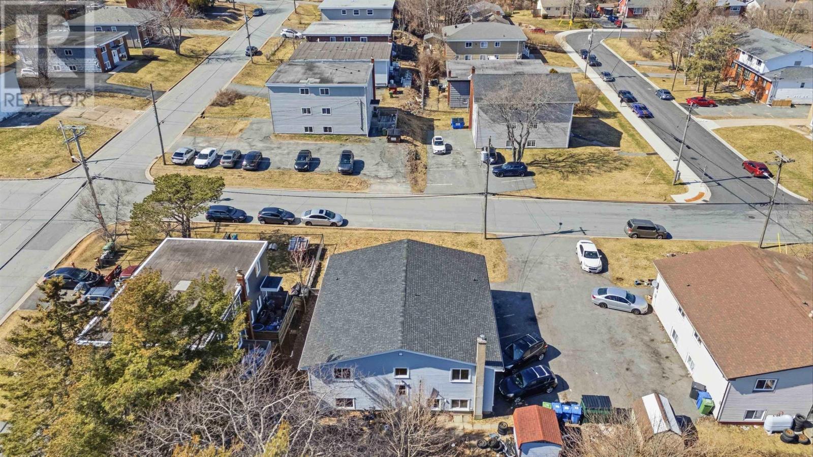26 Randall Avenue - 43