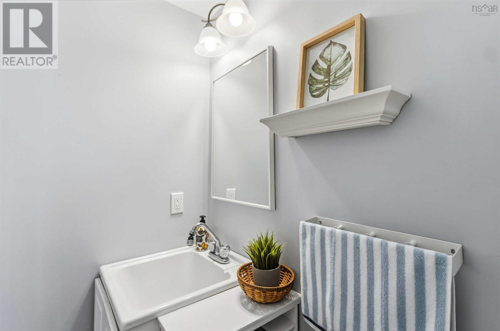 38 Shore Drive - 31