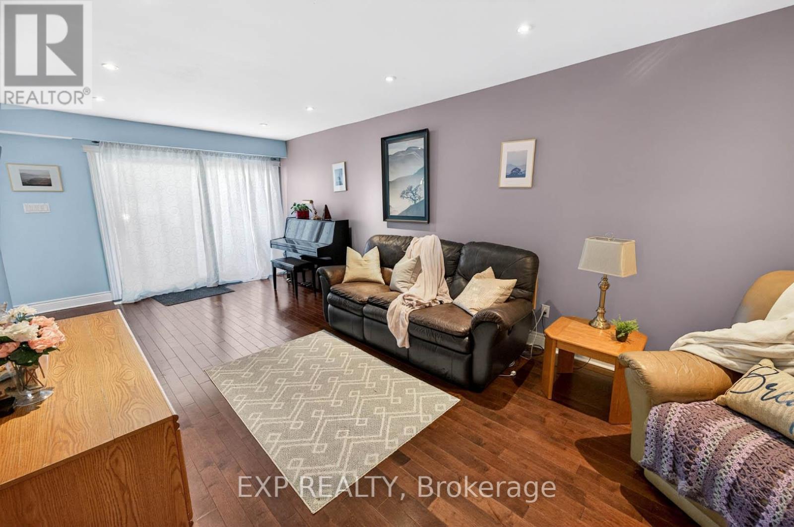 #36 925 BAYLY STREET - 11