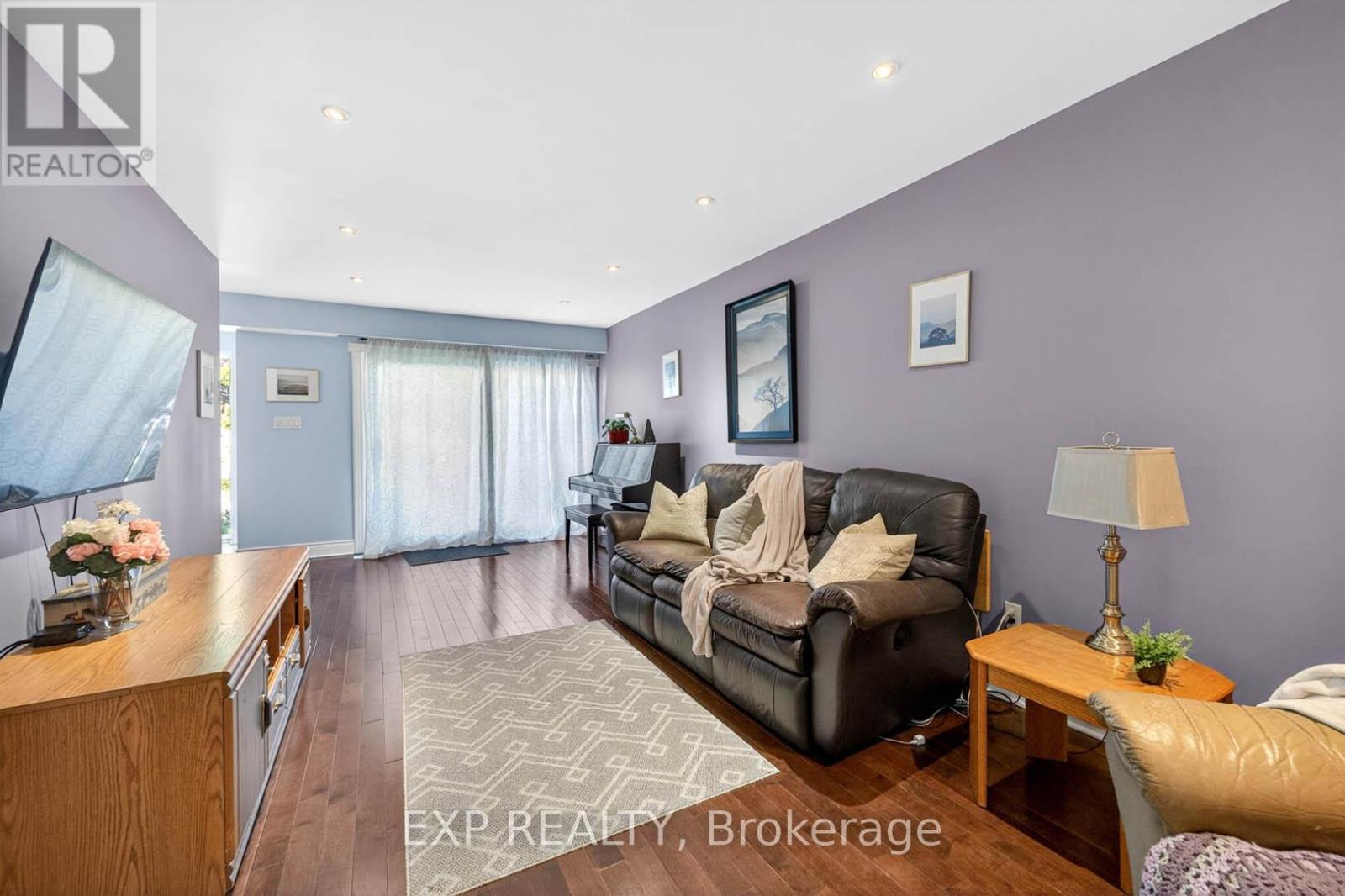 #36 925 BAYLY STREET - 12
