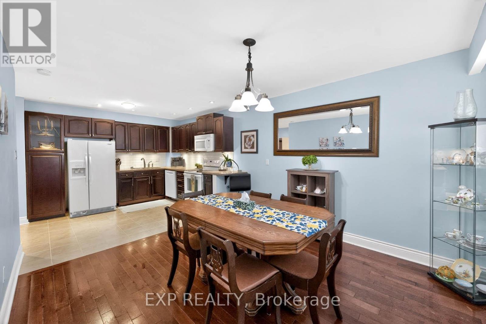 #36 925 BAYLY STREET - 14