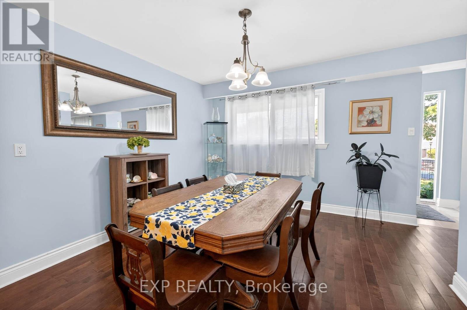 #36 925 BAYLY STREET - 16