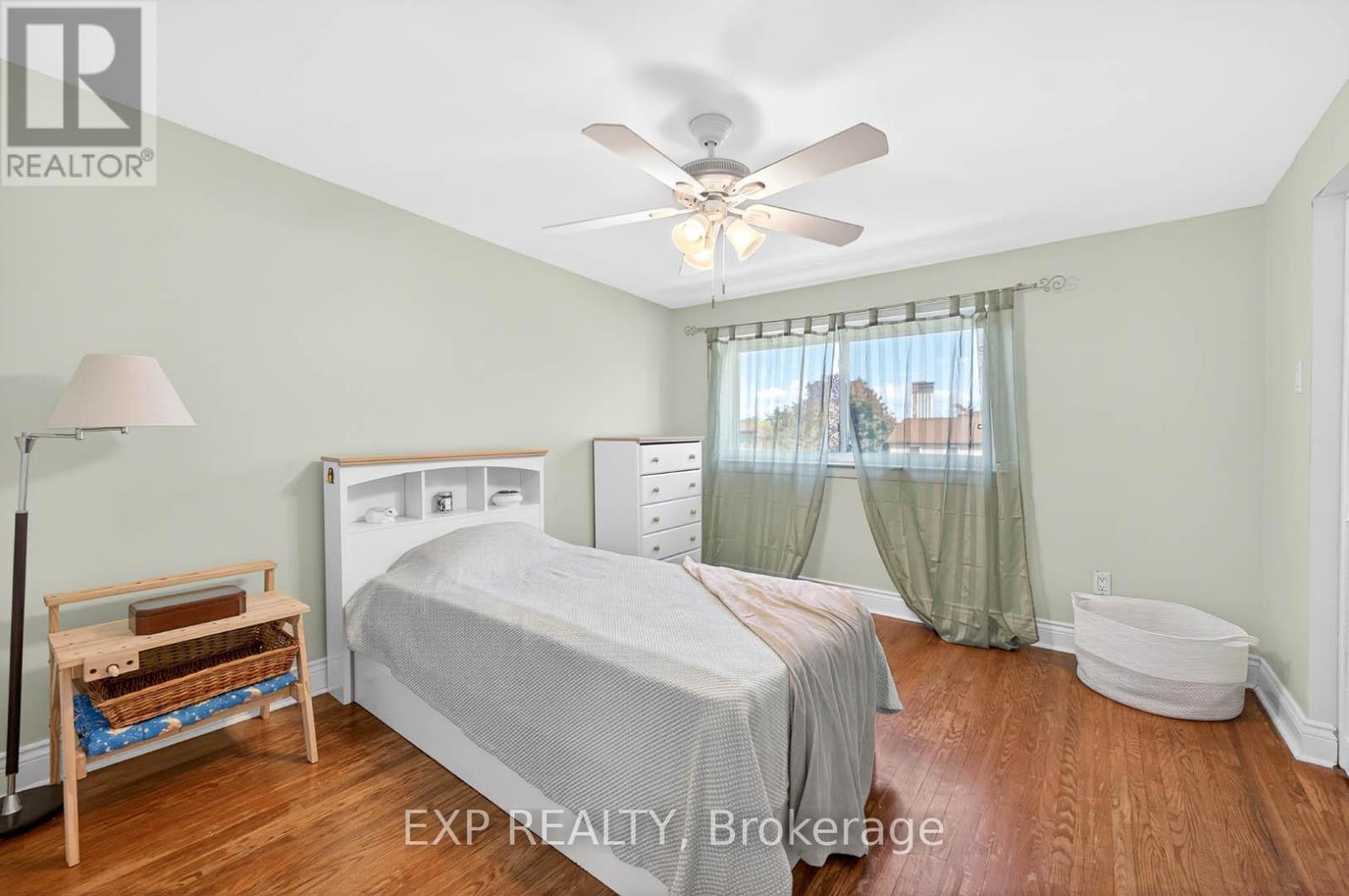 #36 925 BAYLY STREET - 20