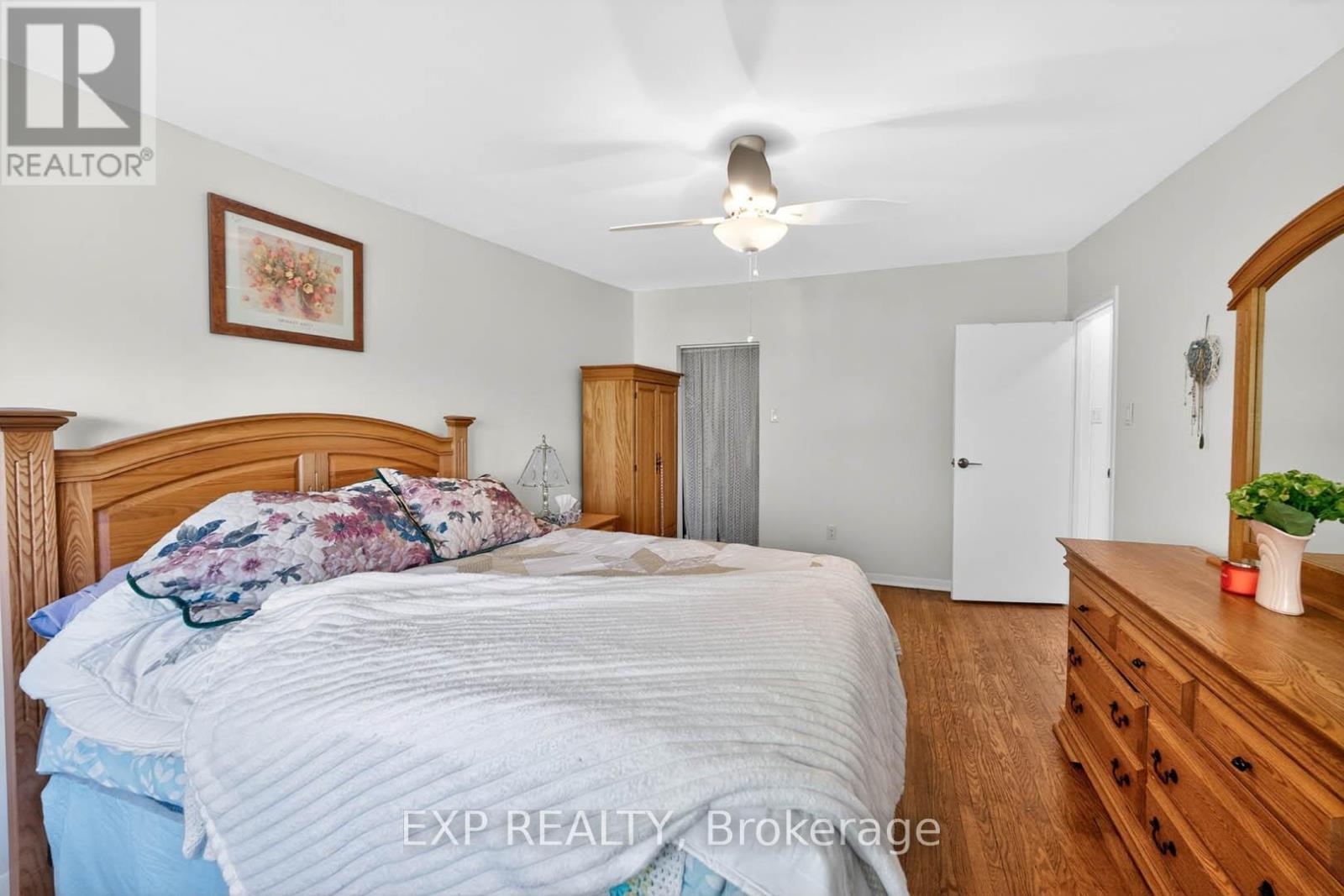 #36 925 BAYLY STREET - 21