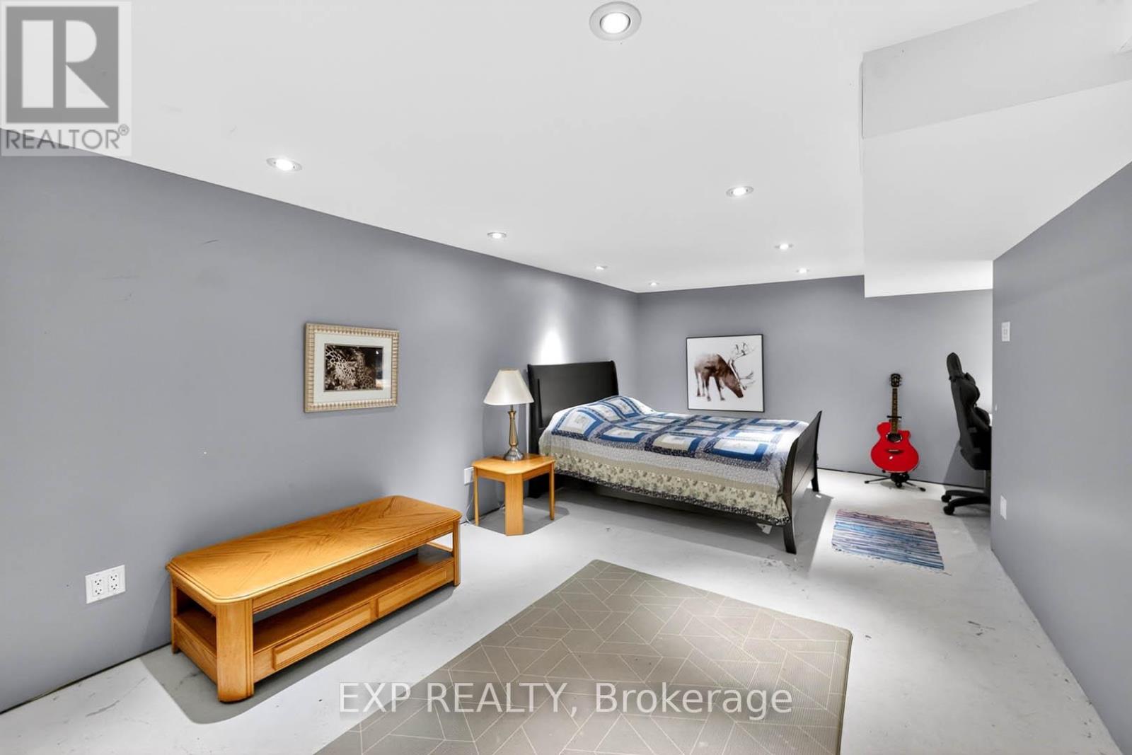 #36 925 BAYLY STREET - 25