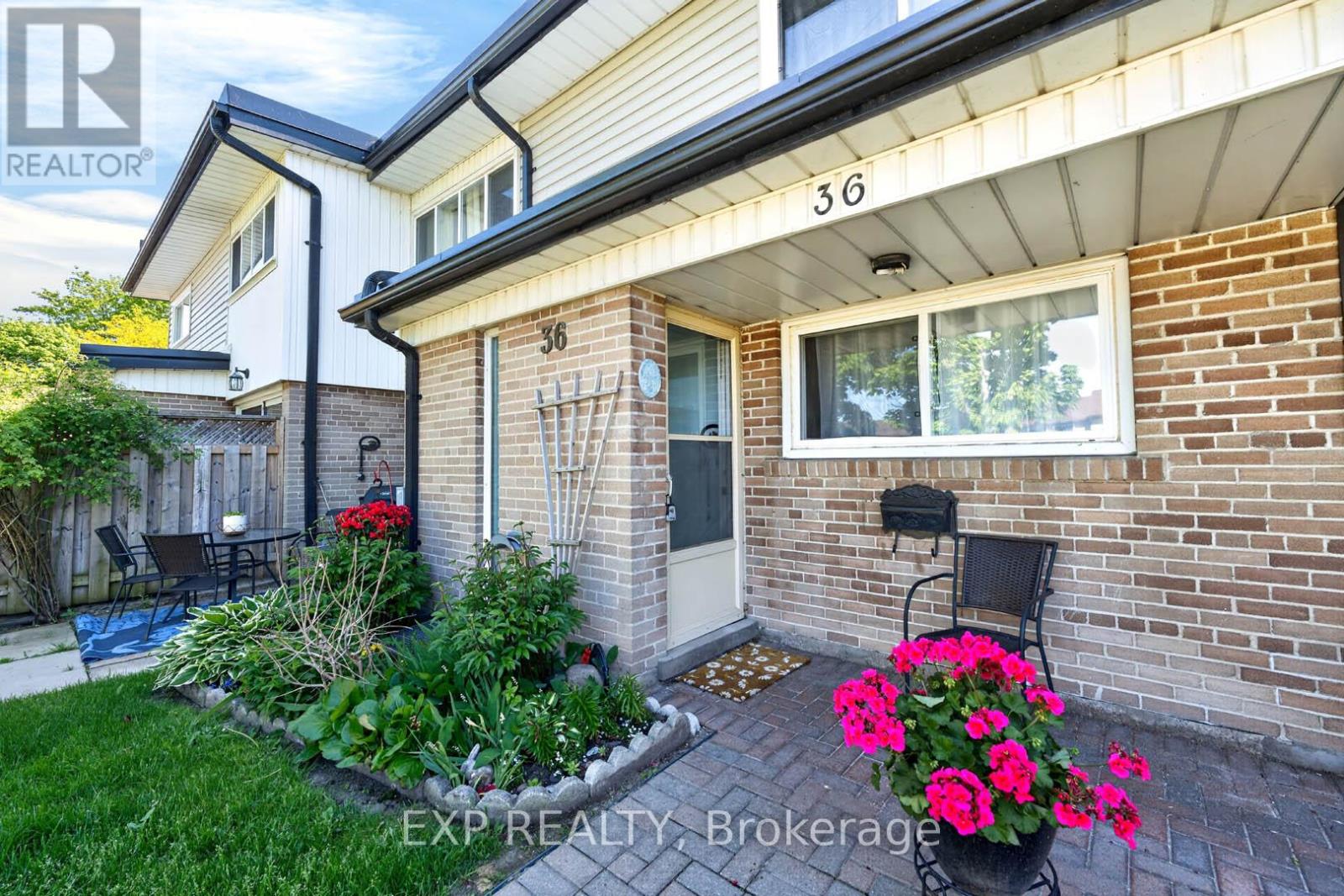 #36 925 BAYLY STREET - 5