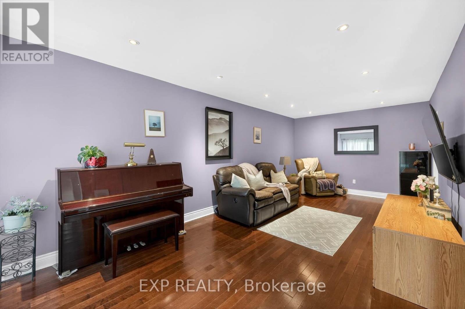 #36 925 BAYLY STREET - 7