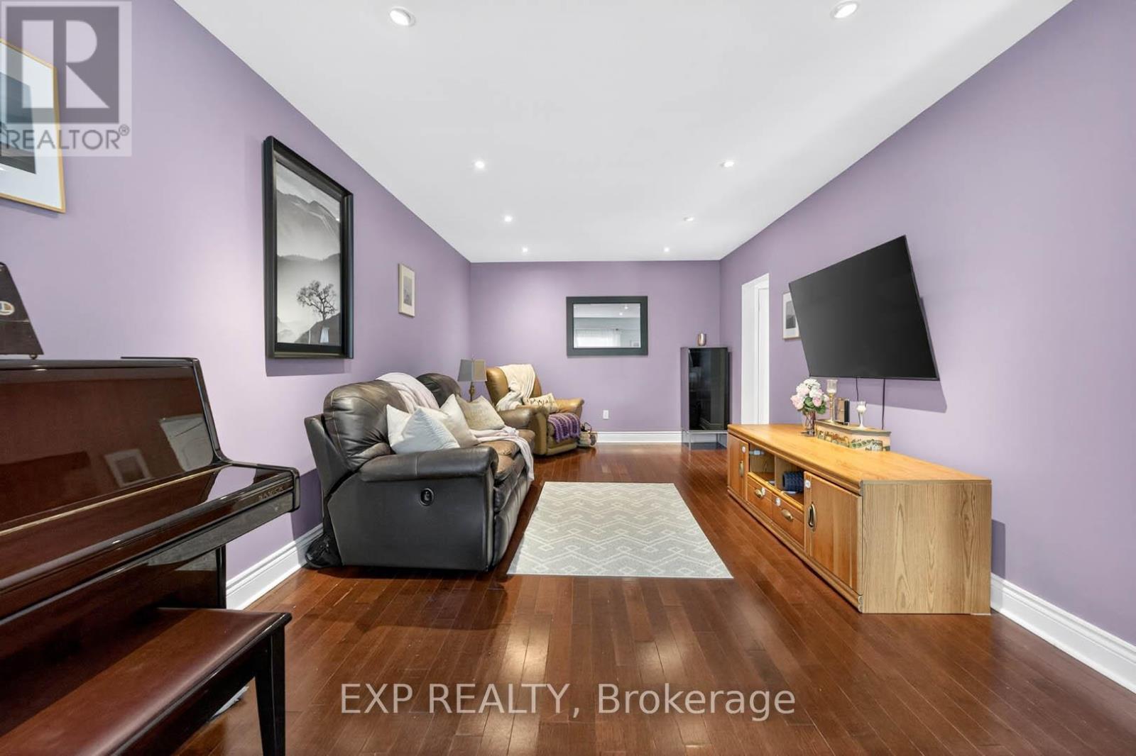 #36 925 BAYLY STREET - 8