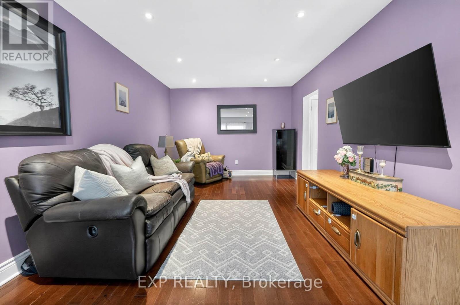 #36 925 BAYLY STREET - 9
