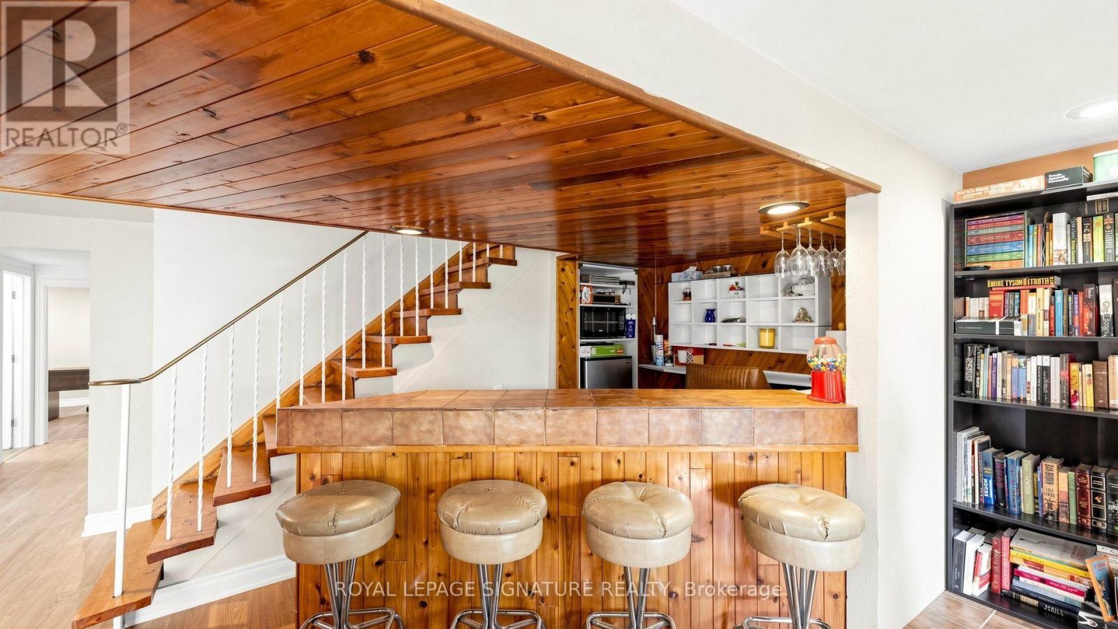 134 OAKMEADOW BOULEVARD - Image 14