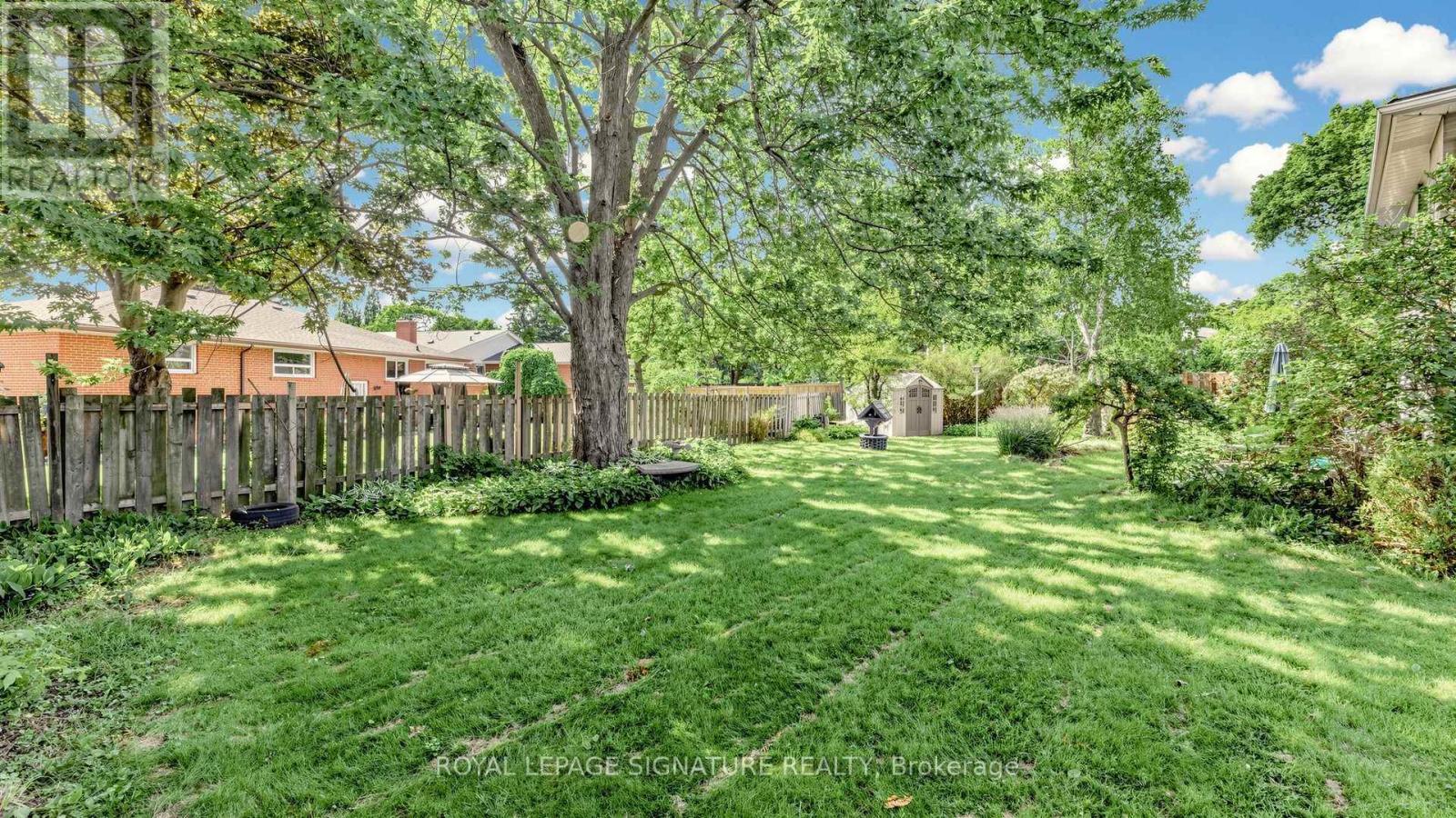 134 OAKMEADOW BOULEVARD - Image 18