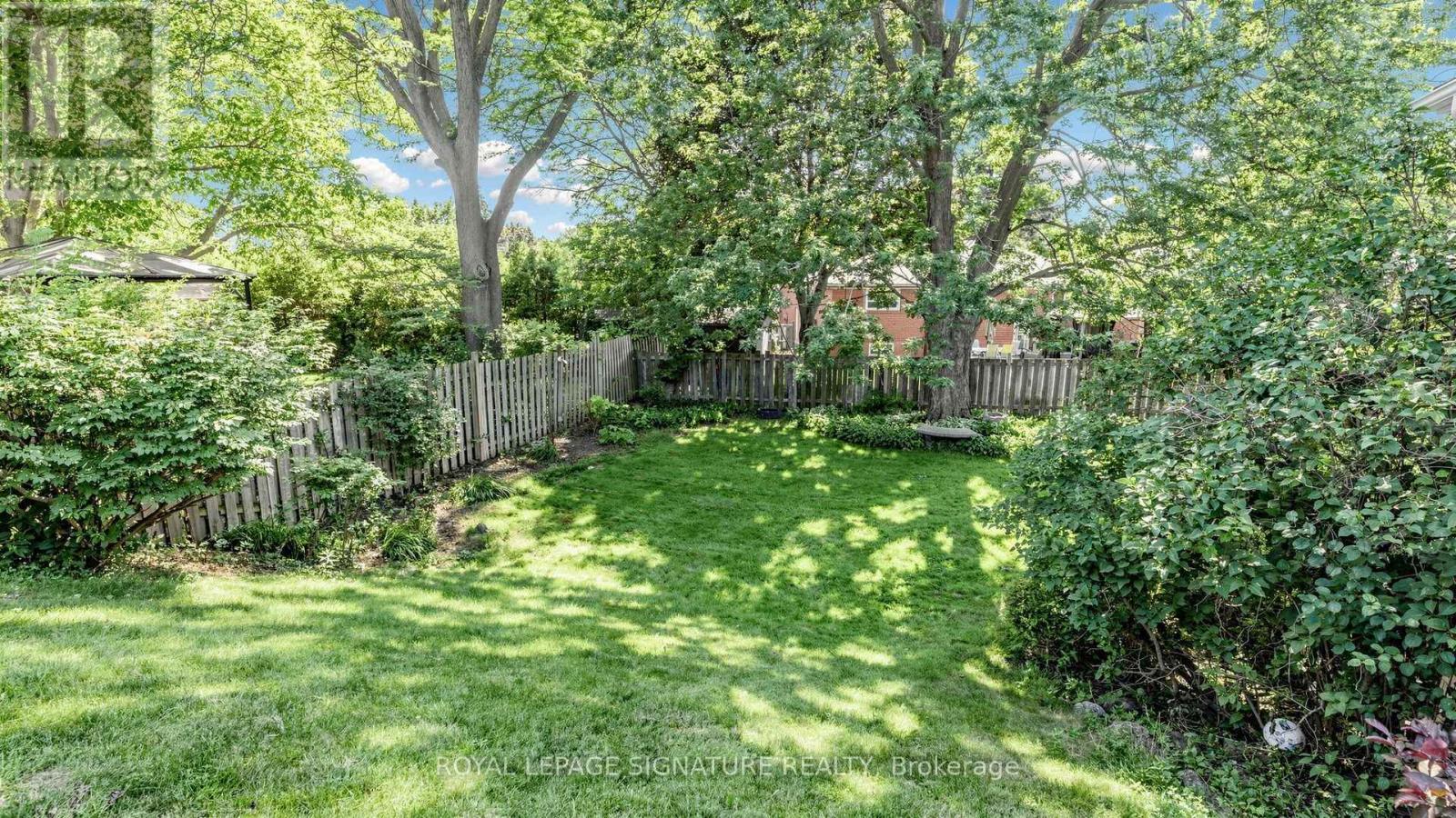 134 OAKMEADOW BOULEVARD - Image 19