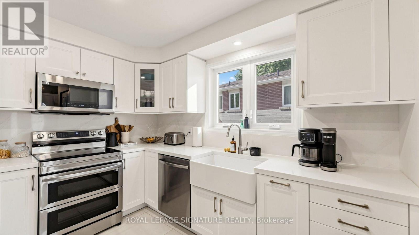 134 OAKMEADOW BOULEVARD - Image 6