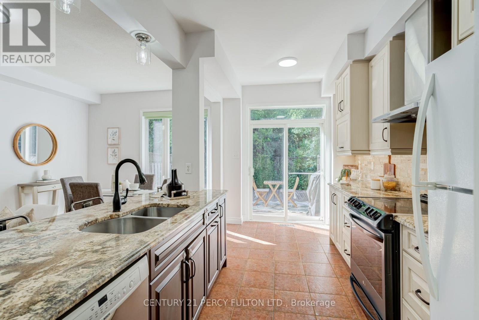 366 STROUDS LANE - 13