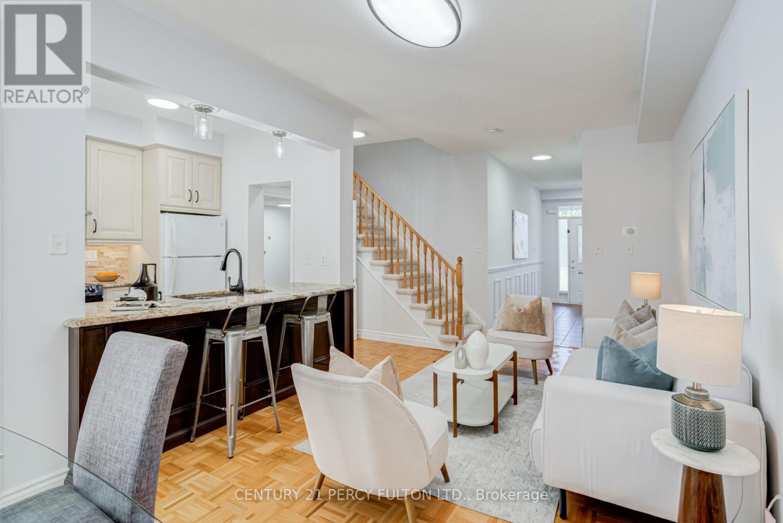 366 STROUDS LANE - 8