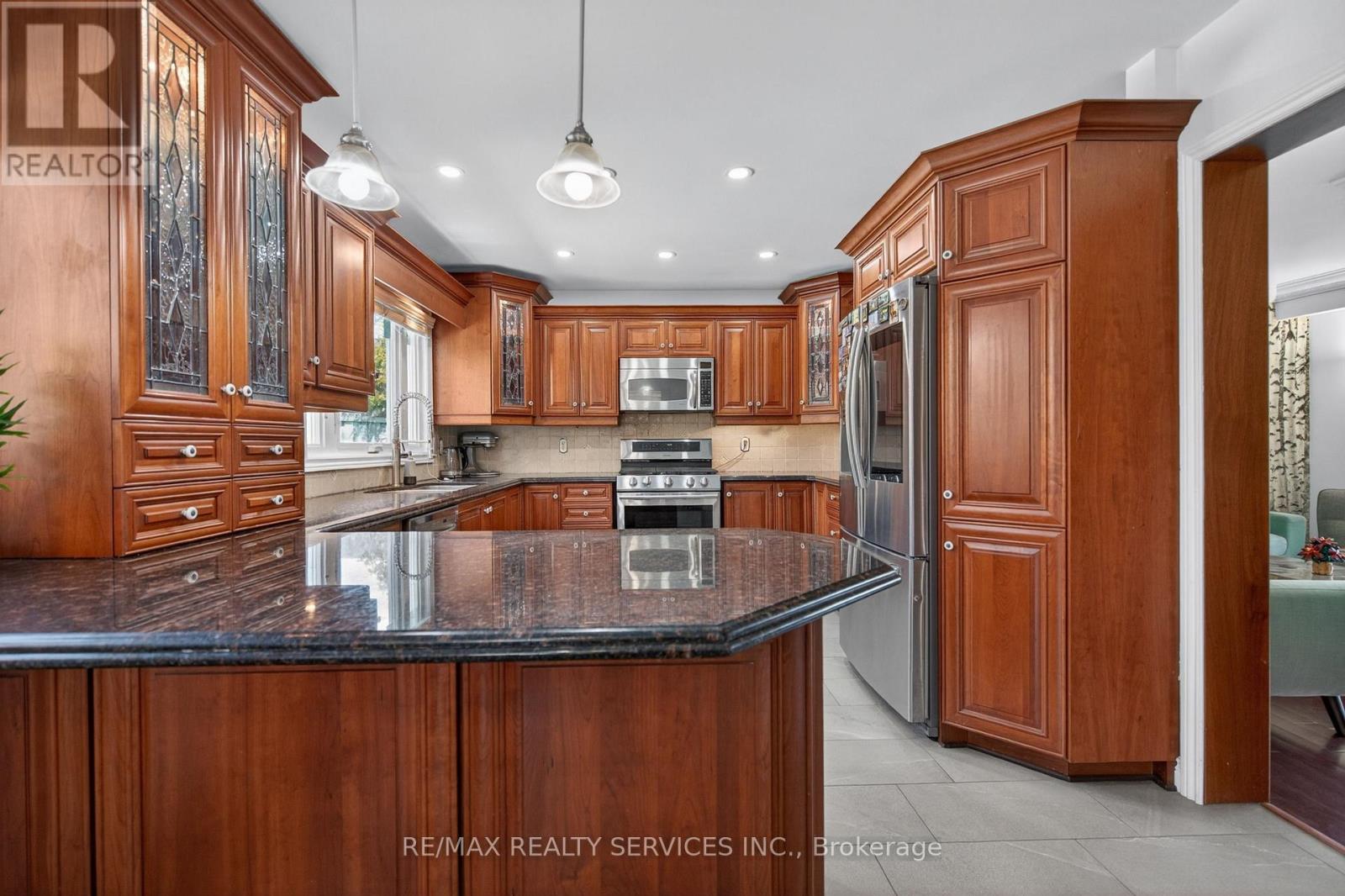 2 DUNBAR DRIVE - 12