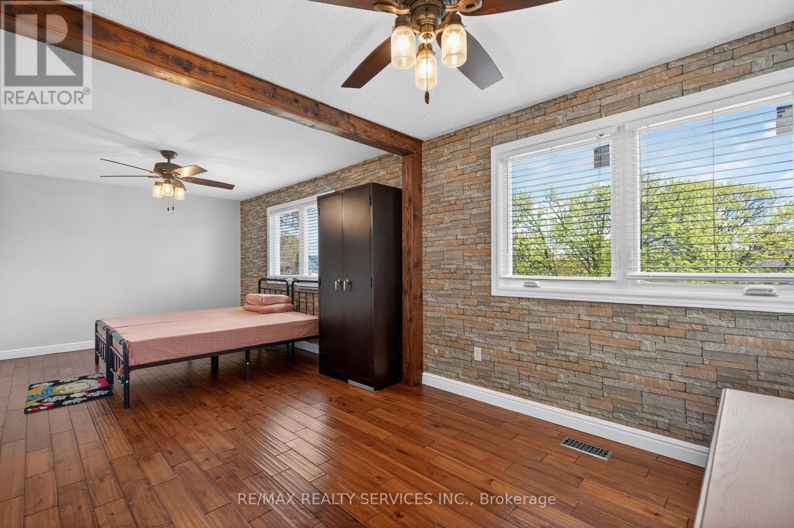 2 DUNBAR DRIVE - 29