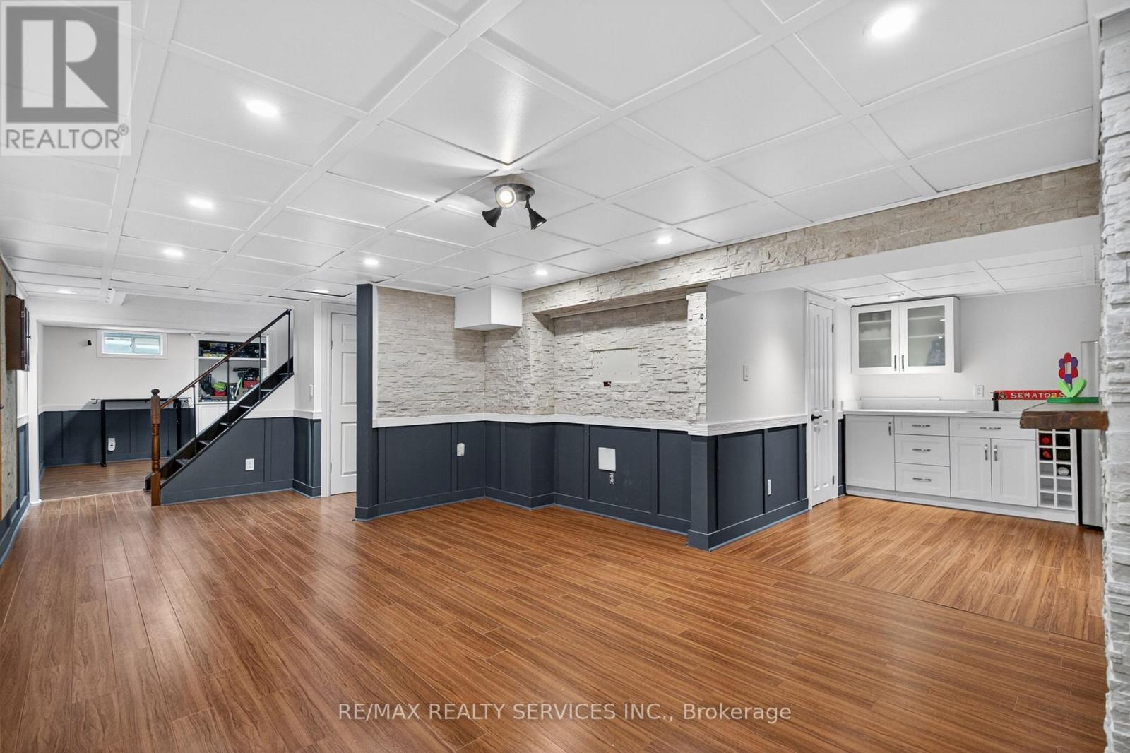 2 DUNBAR DRIVE - 36