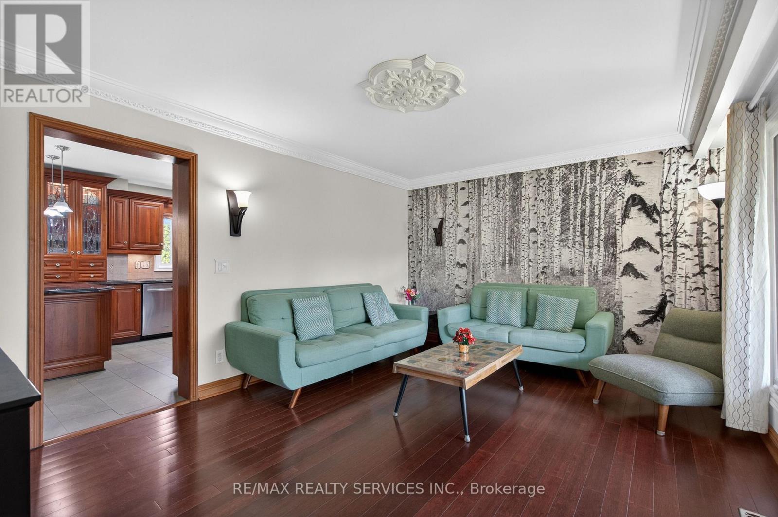 2 DUNBAR DRIVE - 7