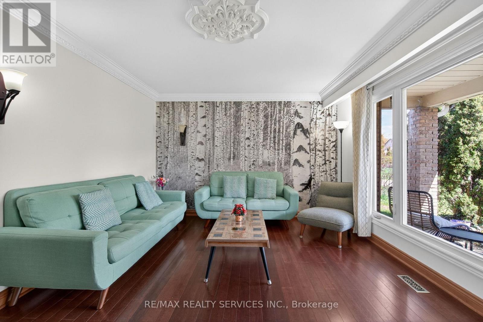 2 DUNBAR DRIVE - 9