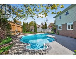 2 Dunbar Drive, Whitby, ON L1N6R7 Photo 18