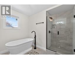 2 Dunbar Drive, Whitby, ON L1N6R7 Photo 27